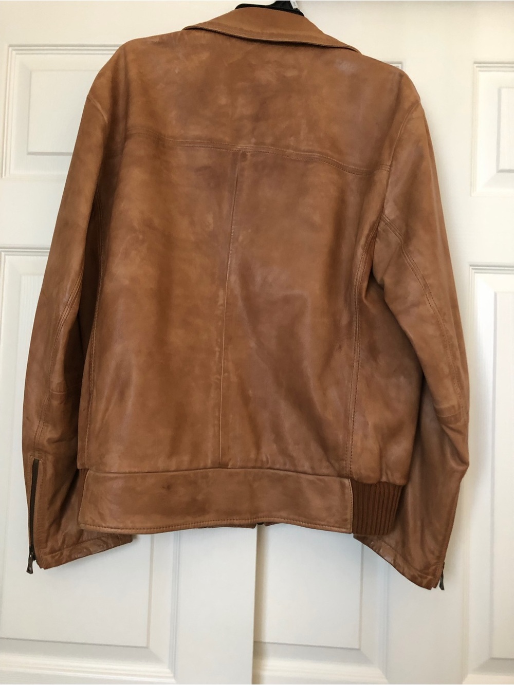 Roundtree & Yorke Tan Leather Bomber Jacket